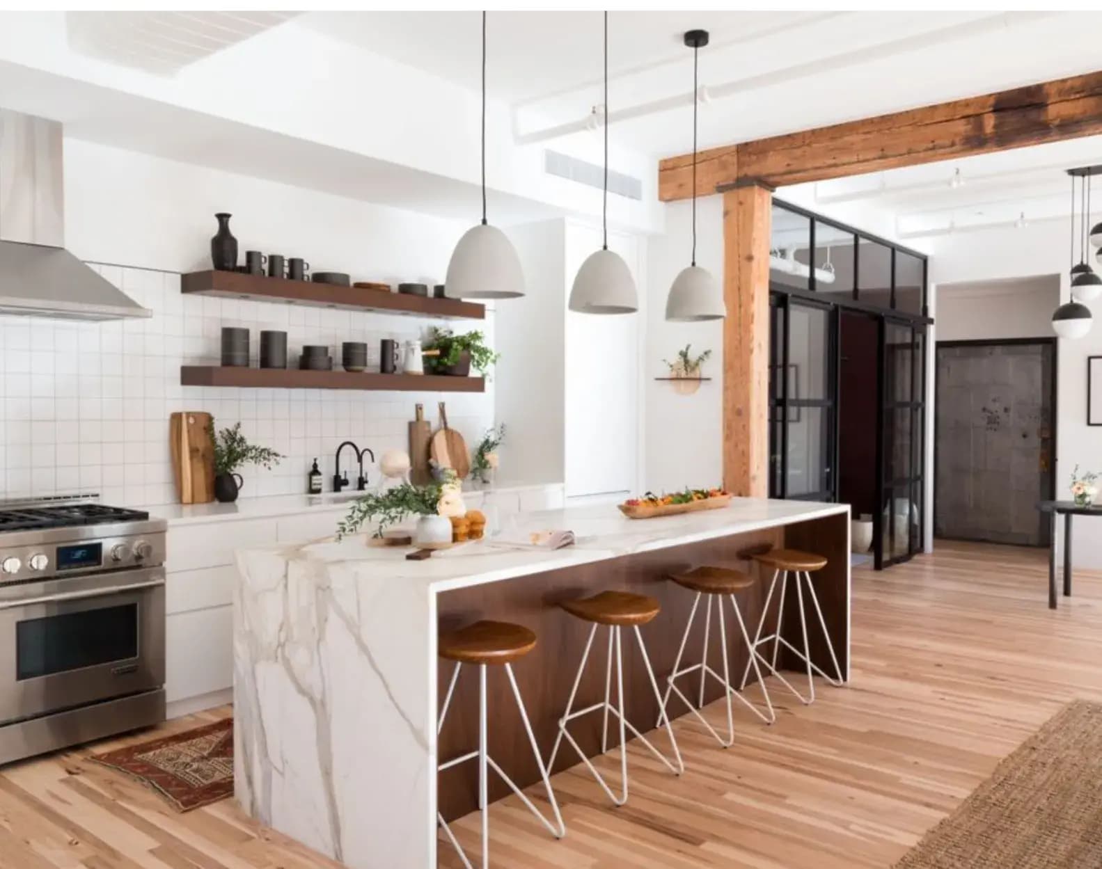 Glass Accent Kitchen