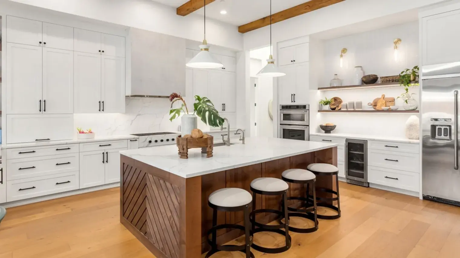 How Garage Conversion Builders Santa Clara Handle Layout, Plumbing, and City Permits