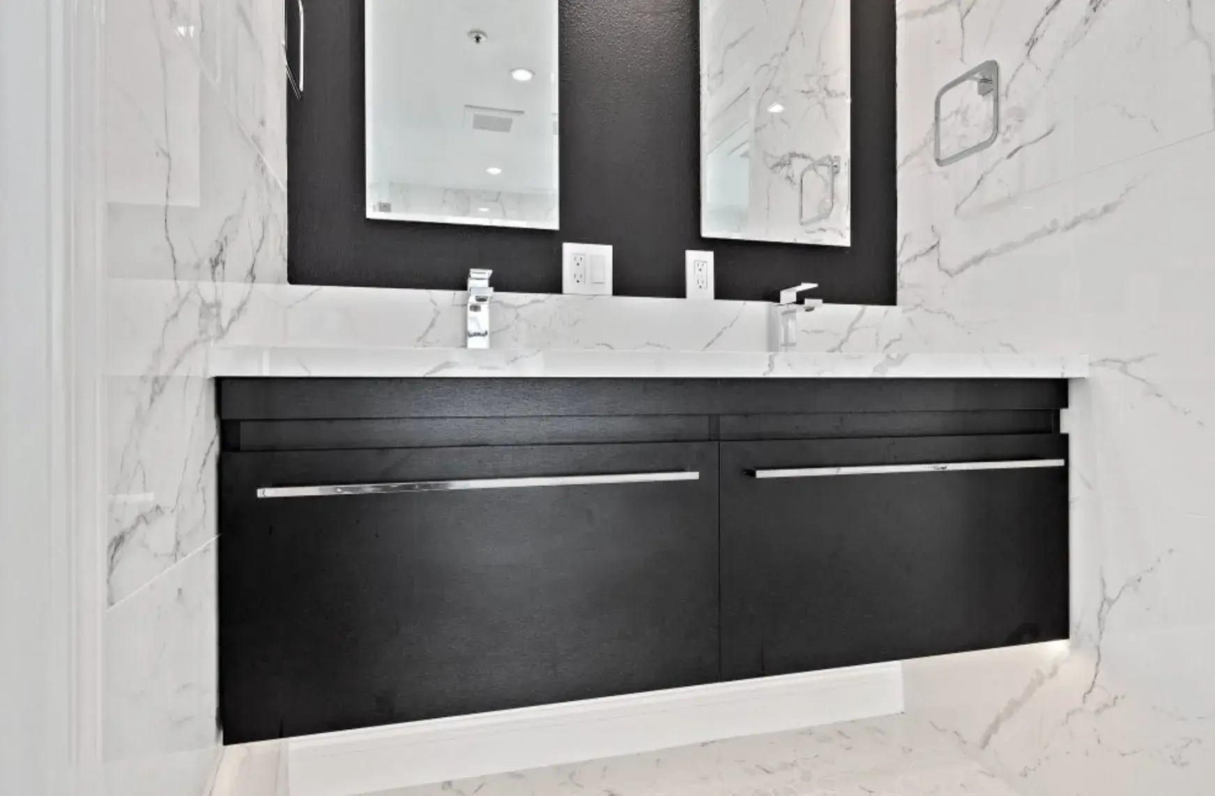 Smart Solutions for Remodeling a Small Bathroom in SF Bay Area Homes